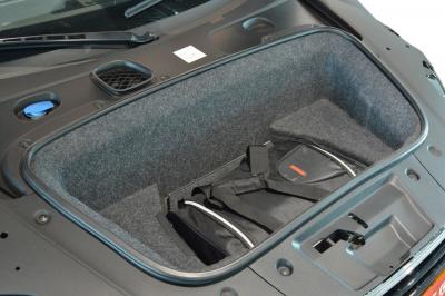 Audi R8 (42) Spyder 2006-2015 travel bags