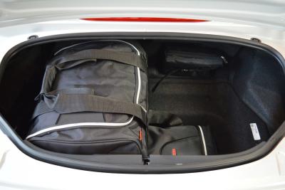 Mazda MX-5 (ND) 2015-today travel bags